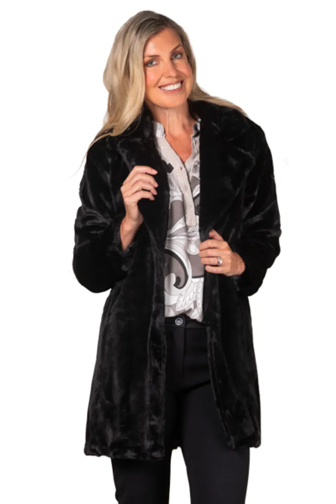 Faux Fur Coat By Urban Luxury