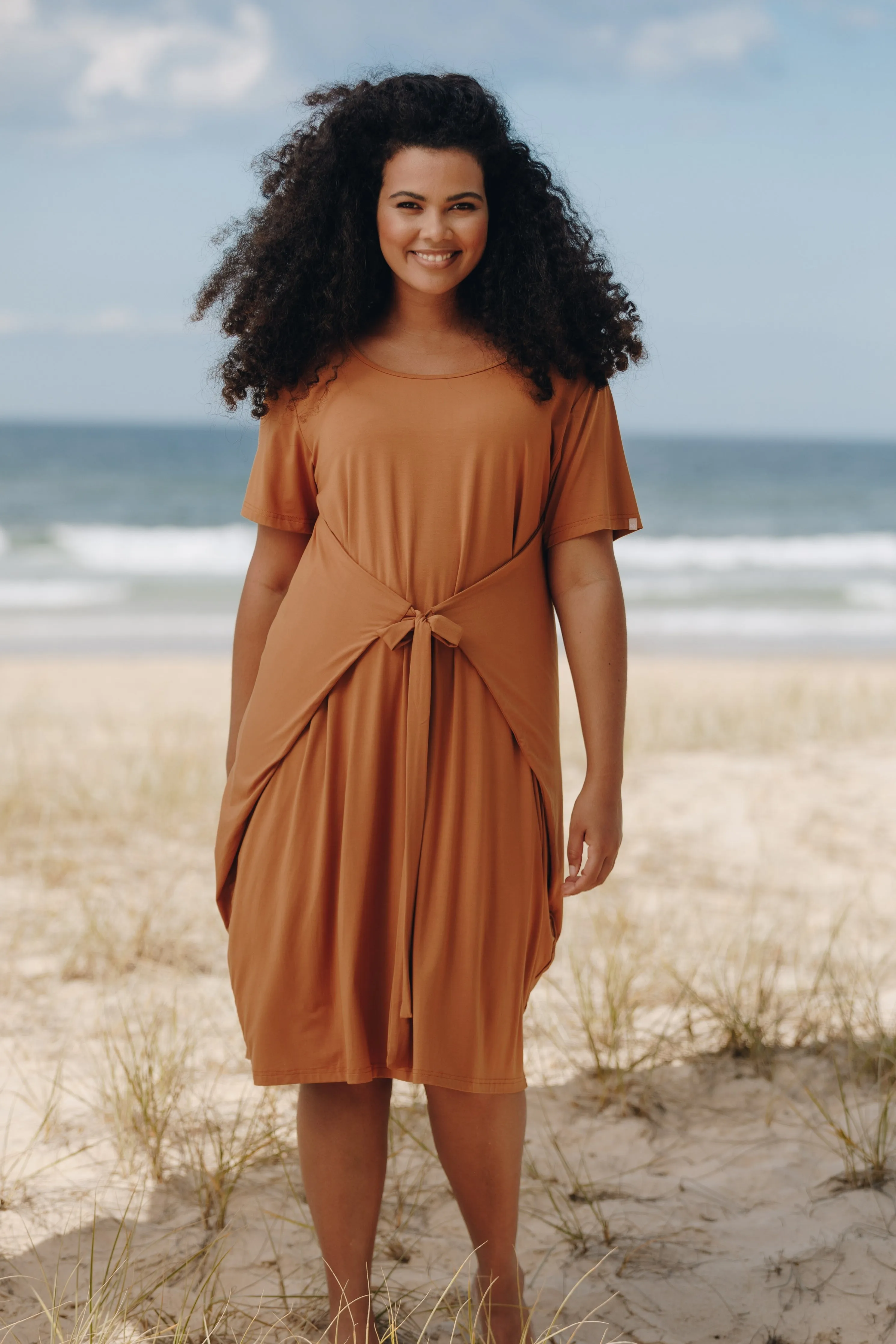 FINAL SALE Short Sleeve Tidal Midi Dress in Outback Sand