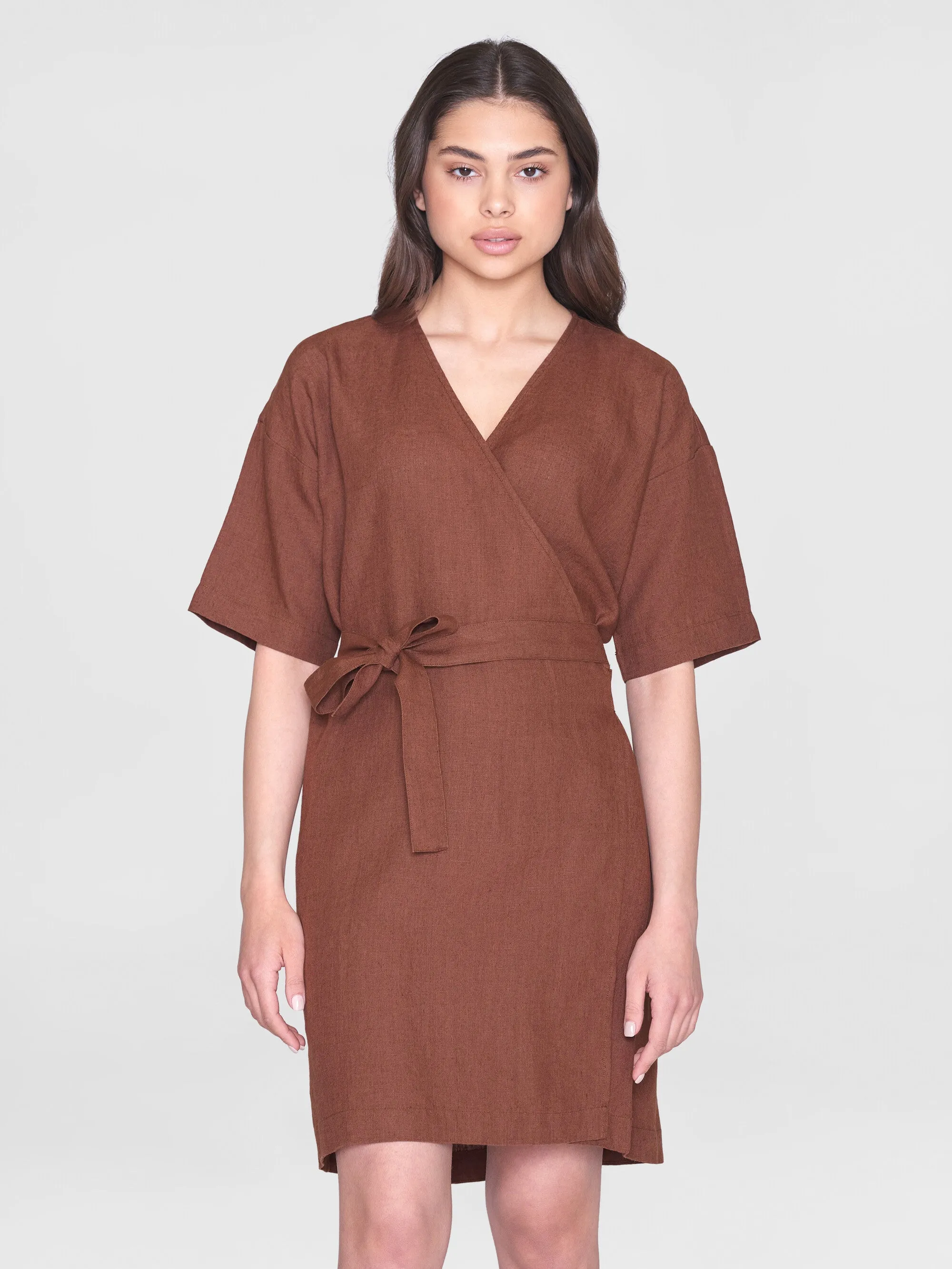 Linen short sleeved wrap dress - GOTS/Vegan - Tiramisu