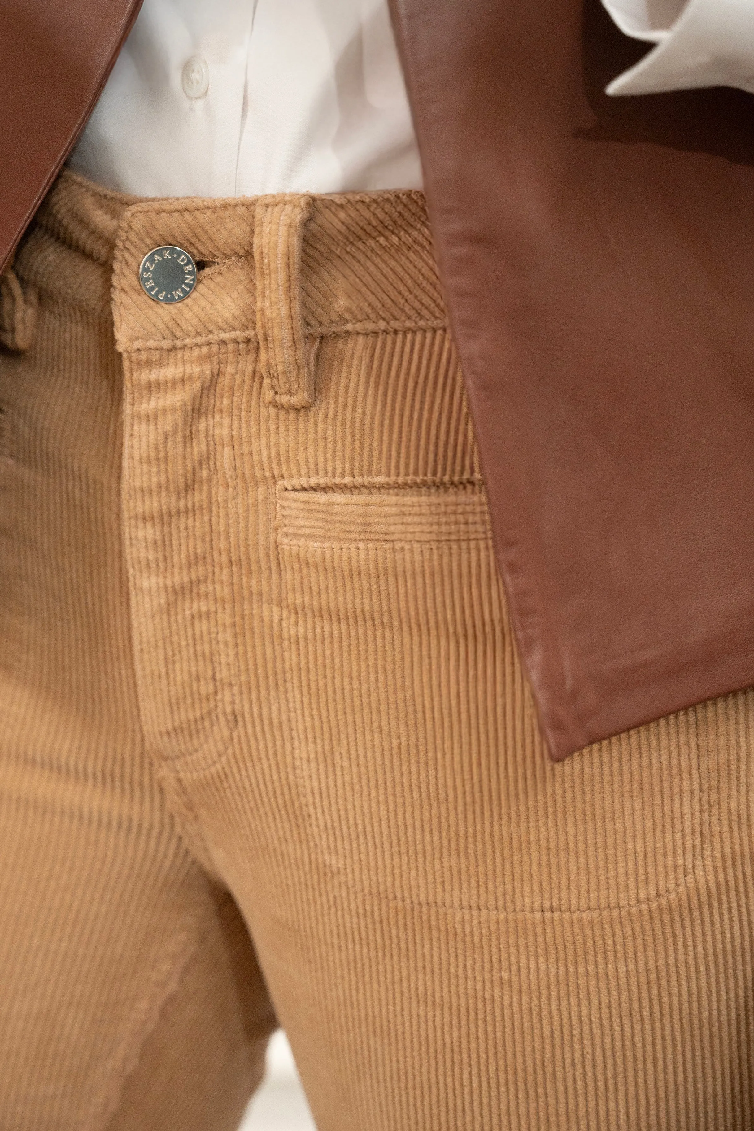 PD-Cara Jeans 70's Excl. Corduroy - camel