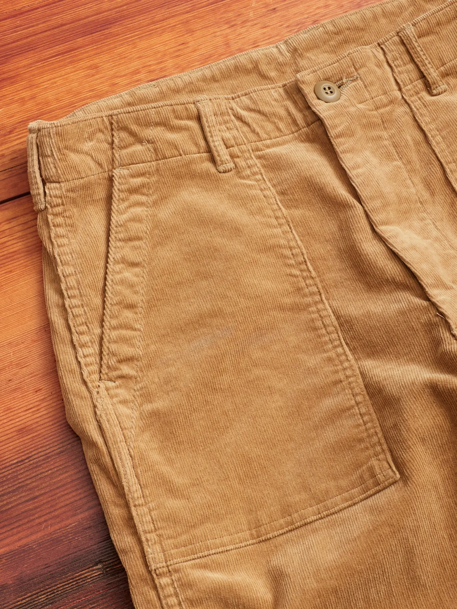 Slim Fatigue Pants in Beige Corduroy